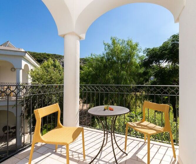 Трехместный Номер Премиум, Gusmay Resort   Hotel Cala Del Turco