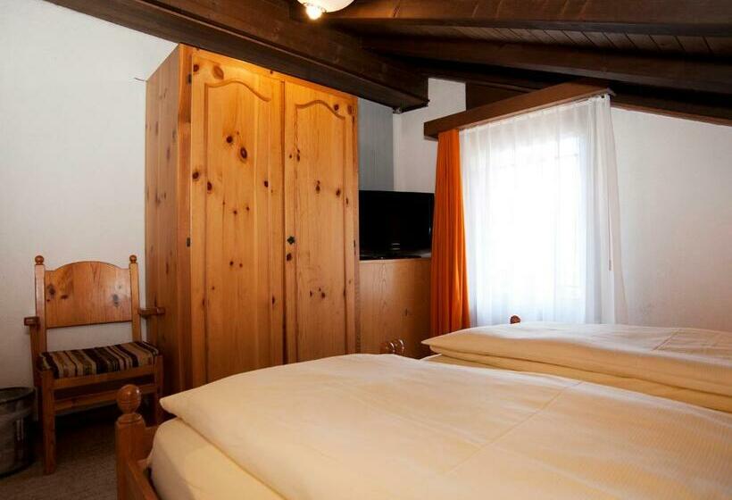 Семейный Номер, Ambiente Guesthouse