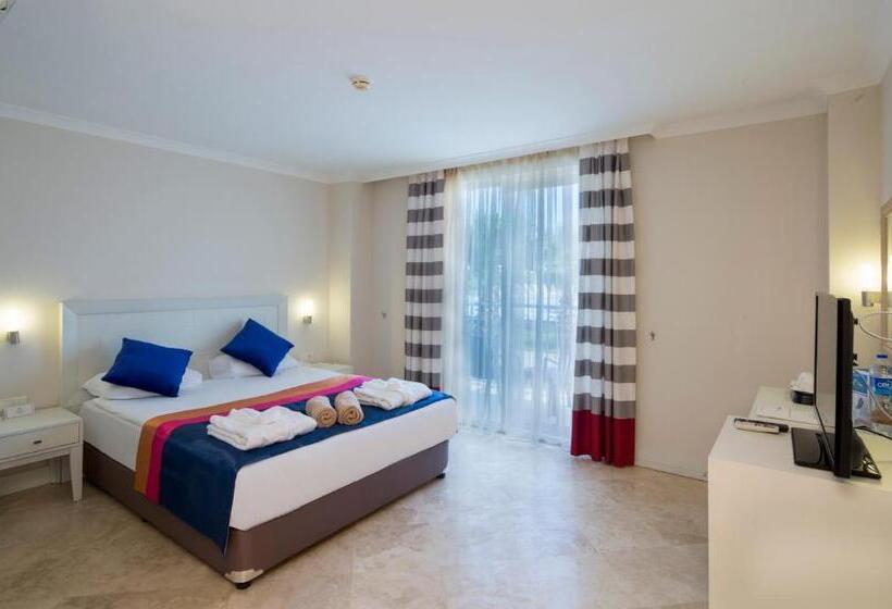 4인용 수피리어 룸, Crystal Boutique Beach & Resort   Adult Only