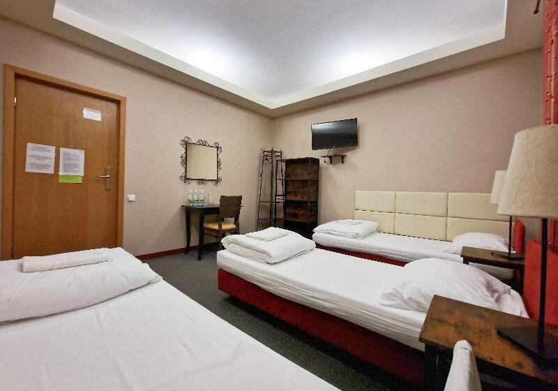 Трехместный Номер Стандарт Совместная Ванная, Helvetia Plus B&b   Privates And Apartments