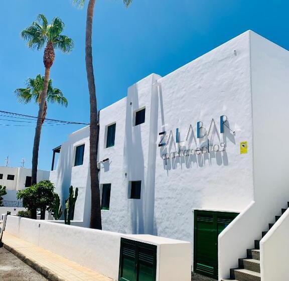 Apartamento 2 Dormitórios, Apartamentos Zalabar