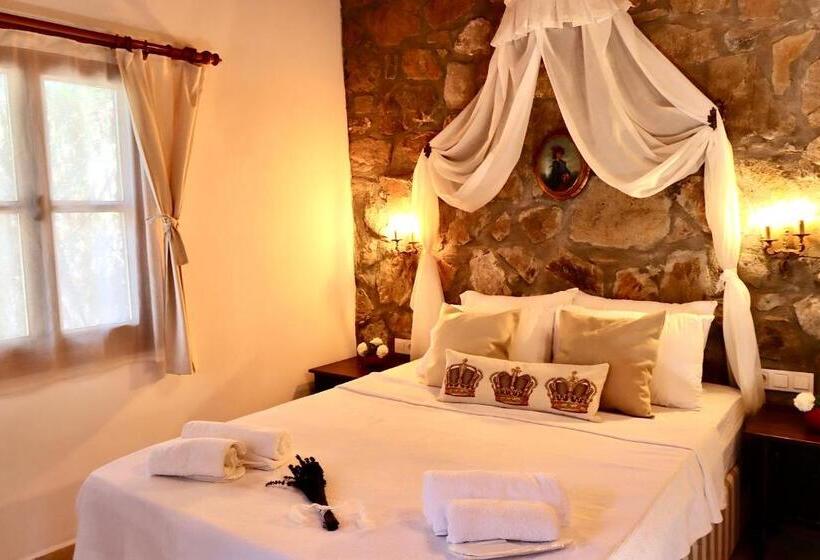 اتاق استاندارد با چشمانداز استخر, Kemerbag 29   Adults Only