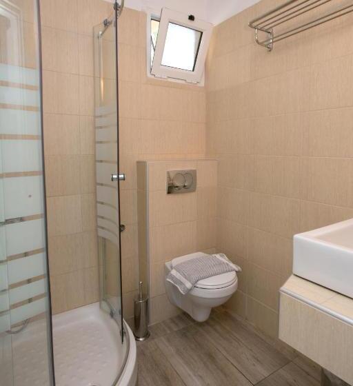 标准工作室, Rodon House Apart