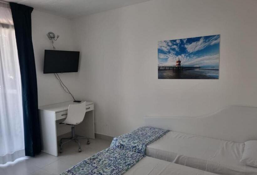 Apartamento 2 Dormitórios, Appart Hotel Holiday
