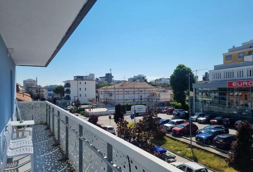 Apartamento 1 Dormitório com Terraço, Appart Hotel Holiday