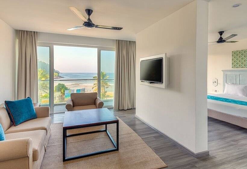 Люкс Повышенной Комфортности, Blue Beach Galle