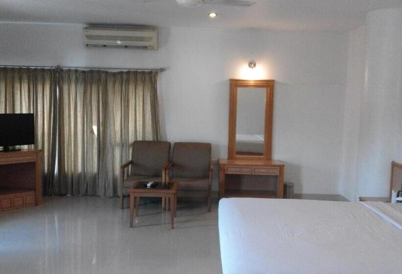 اتاق سوپریور, Malabar Residency