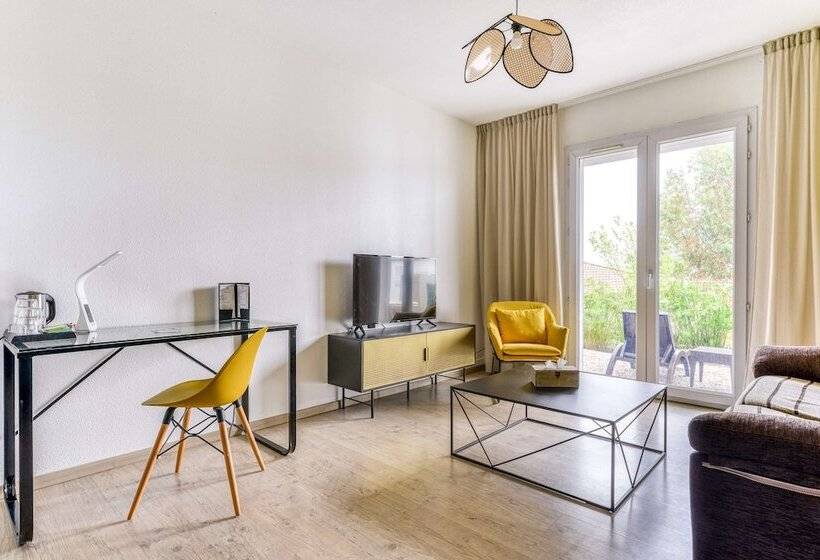 Семейный Номер, Sure Hotel By Best Western Beziers Le Monestie