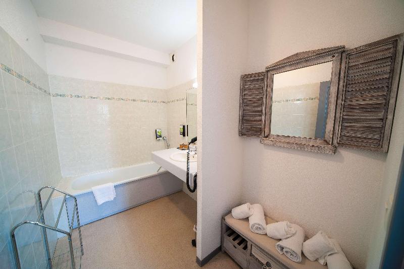 Quarto Familiar, Sure Hotel By Best Western Beziers Le Monestie