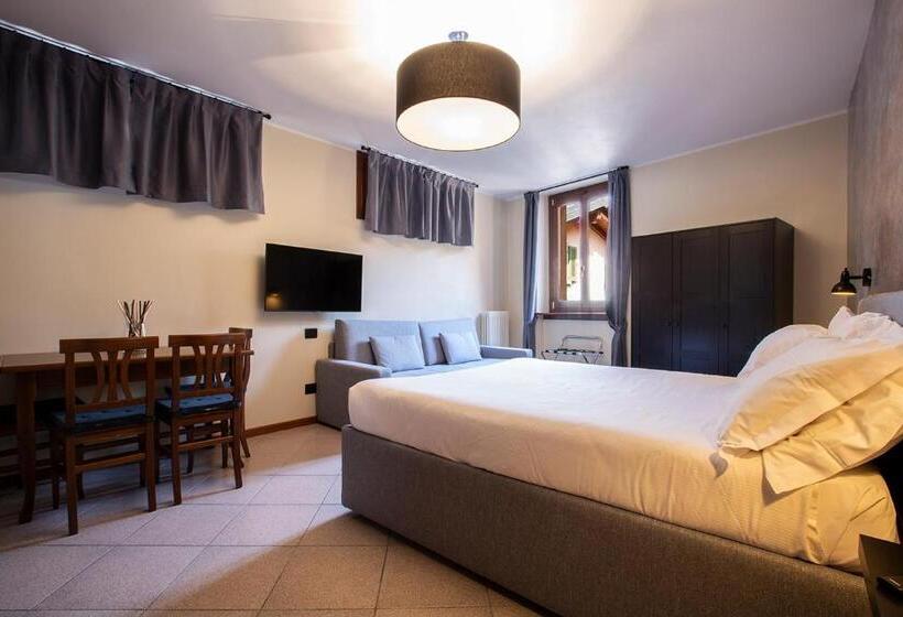 스탠다드 스튜디오, Antico Pozzo Apartment
