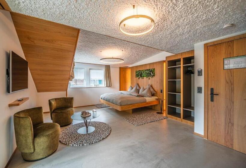 سوییت با چشم‌انداز کوه, Boutique Hotel La Gorge