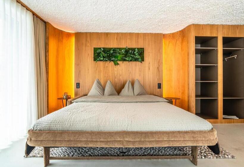 اتاق خانوادگی, Boutique Hotel La Gorge