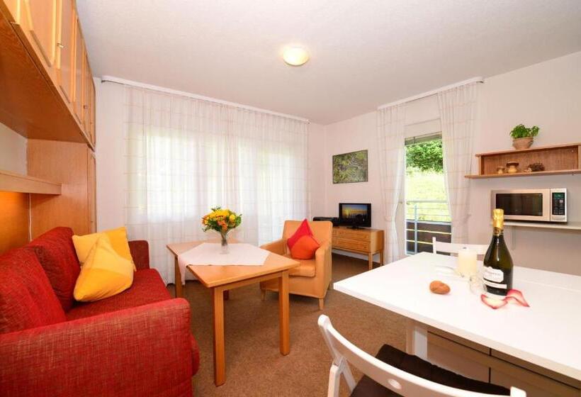 Family flat with balcony, Familienhotel Kleinwalsertal
