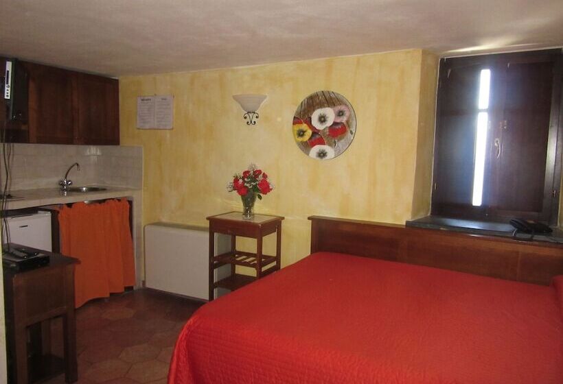 Escritório Estándar, Il Borgo Di Campi