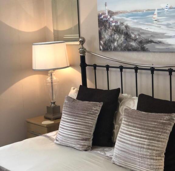 Номер Deluxe Кровать Кинг, Linden Lodge Guest House
