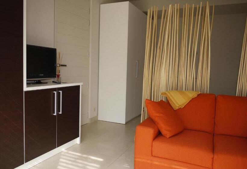 스탠다드 스튜디오, Residenza La Beccata