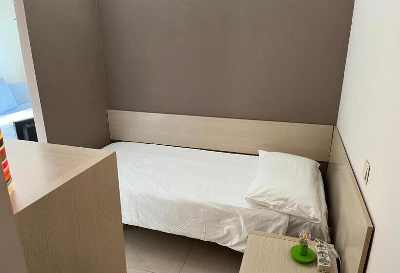 스탠다드 스튜디오, Residenza La Beccata