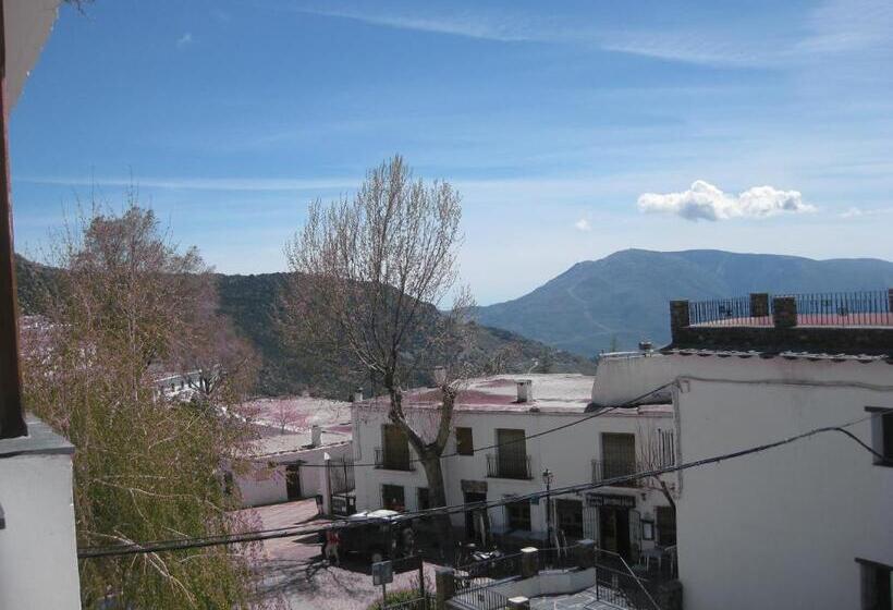 Номер Стандарт с Балконом, Hostal El Cascapeñas De La Alpujarra