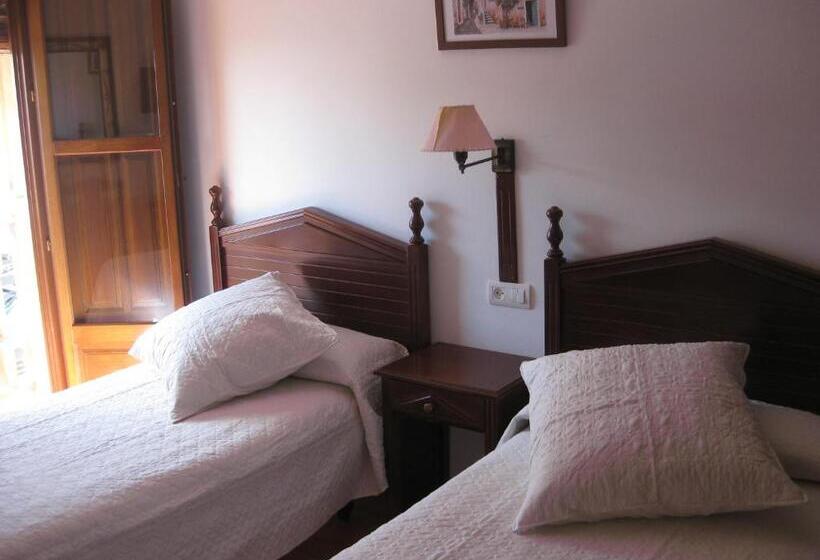 Номер Стандарт с Балконом, Hostal El Cascapeñas De La Alpujarra