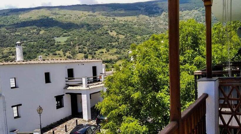 Номер Стандарт с Балконом, Hostal El Cascapeñas De La Alpujarra