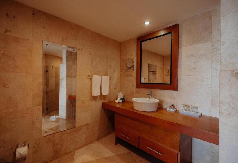 اتاق استاندارد با چشم‌انداز دریا, The Bannister Hotel & Yacht Club By Mint