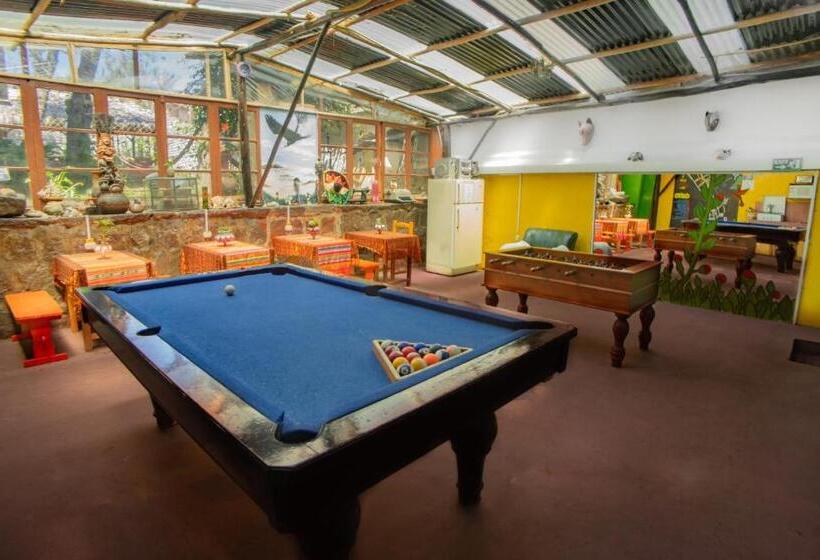 Quarto Estandar, Colonial House Inn