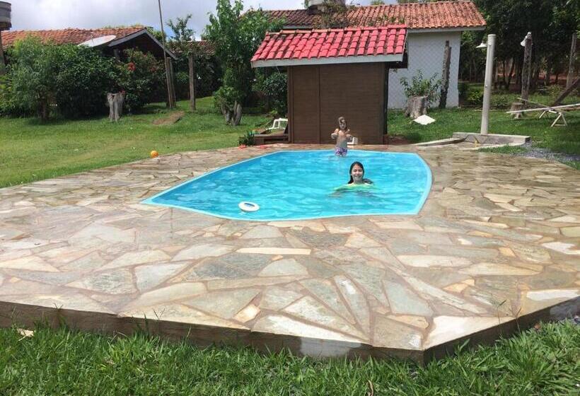 کلبه ییلاقی, Pousada Jardim Da Chapada