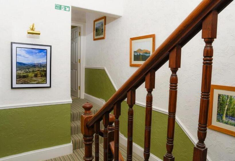 Quarto Estandar Individual, West View