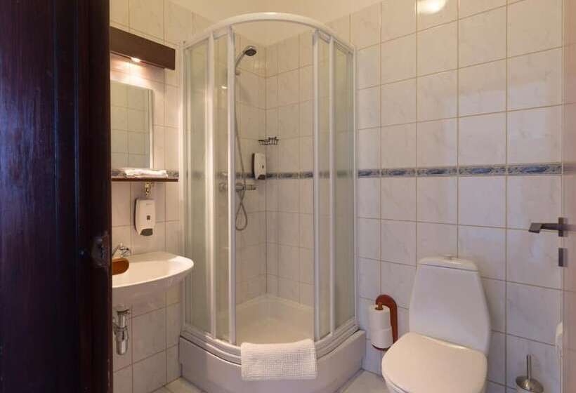اتاق استاندارد سه نفره, Guesthouse Hamar