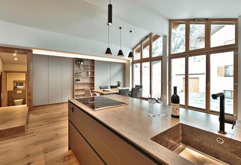 Апартаменты 1 Спальня с Видом, Appartements Täli