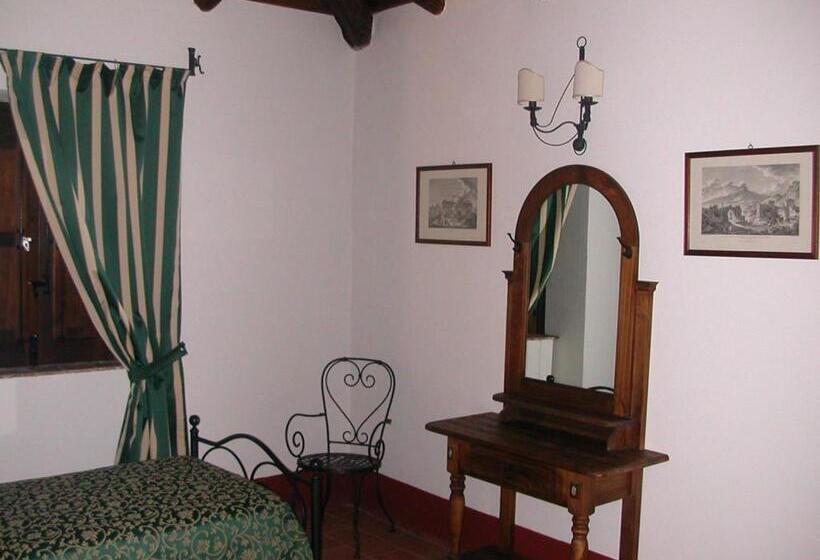 اتاق لوکس چهار تخته, Agriturismo Il Daino