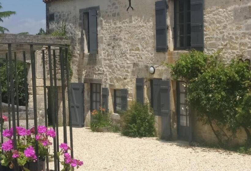 Дом 2 Спальни, Domaine De Montboulard