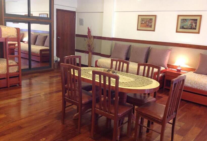 غرفة عائلية, Apart Hotel Family