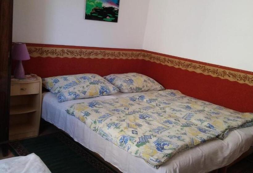 آپارتمان 1 خوابه, Zách Klára Utcai Apartman