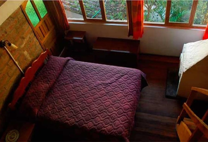 Четырехместный Номер Стандарт, La Petite Auberge   Hostel