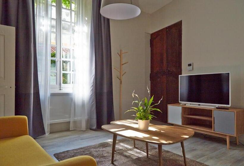 １ベッドルームのデラックスアパートメント, La Résidence Arles Centre