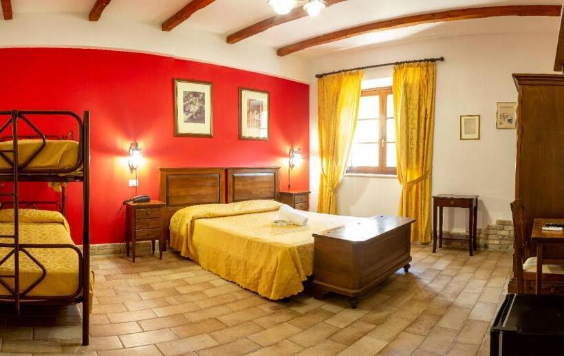 اتاق استاندارد چهار تخته, Country House Il Cascinale