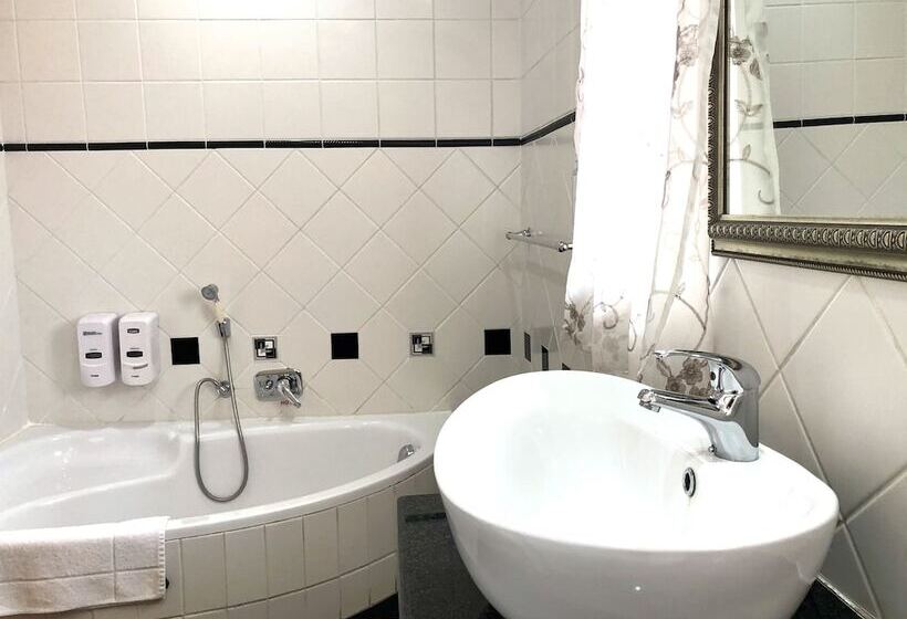 Номер Стандарт, Clubview Guest House