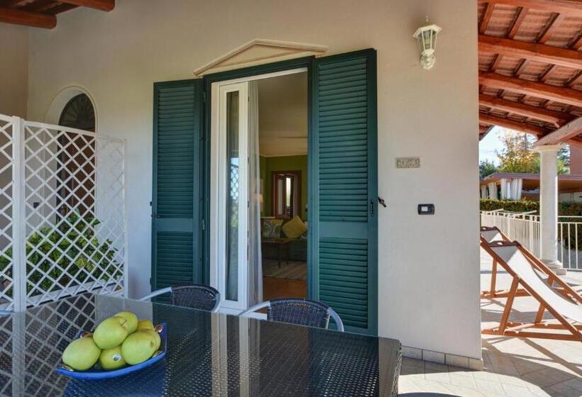 Апартаменты 1 Спальня, La Rosa Gialla Bio Apartments & Rooms