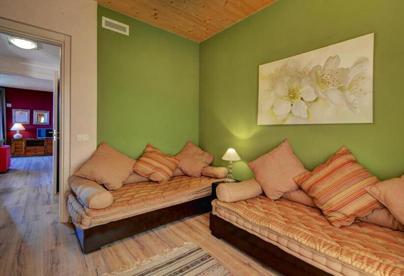 Апартаменты 1 Спальня Нижний Этаж, La Rosa Gialla Bio Apartments & Rooms