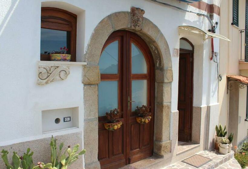 Номер Стандарт Вид на Море, Olimpo Palace Affittacamere