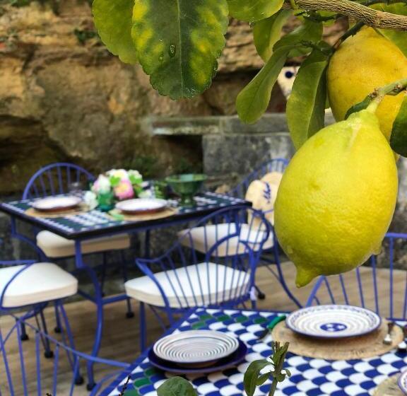 استودیوی استاندارد, About Italy Holiday Rooms And Apartments