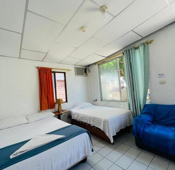 Номер Стандарт, Hostal Darwin B&b