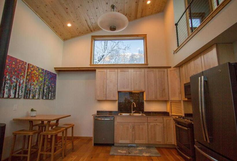 בית, 2 חדרי שינה, Eagle Peak Guesthouse