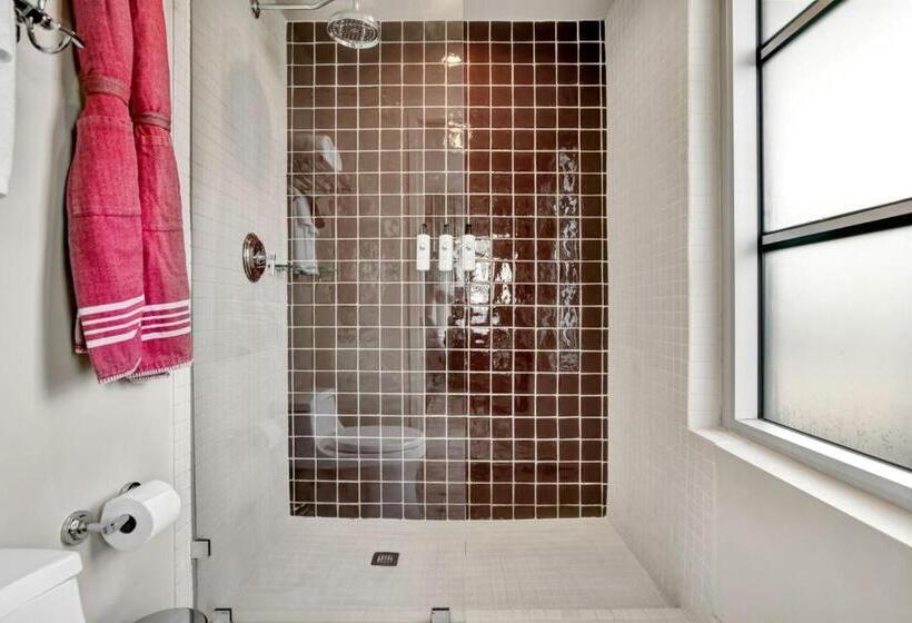 סטודיו סטנדרט עם מרפסת, Trouvail Miami Beach