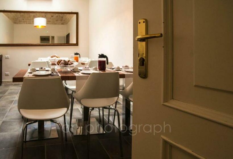 سوئیت با تخت بزرگ, La Dimora Del Falconiere   Luxury Suites