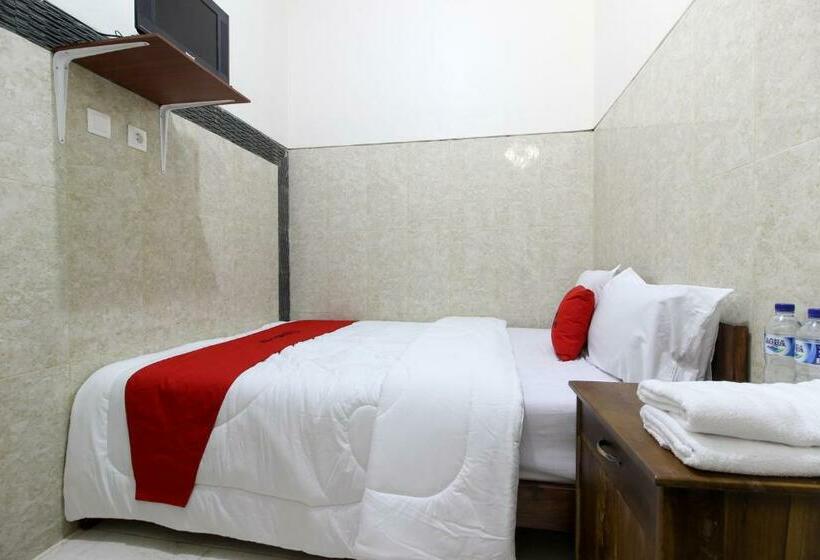 Номер Стандарт, Reddoorz Near Museum Gunung Merapi