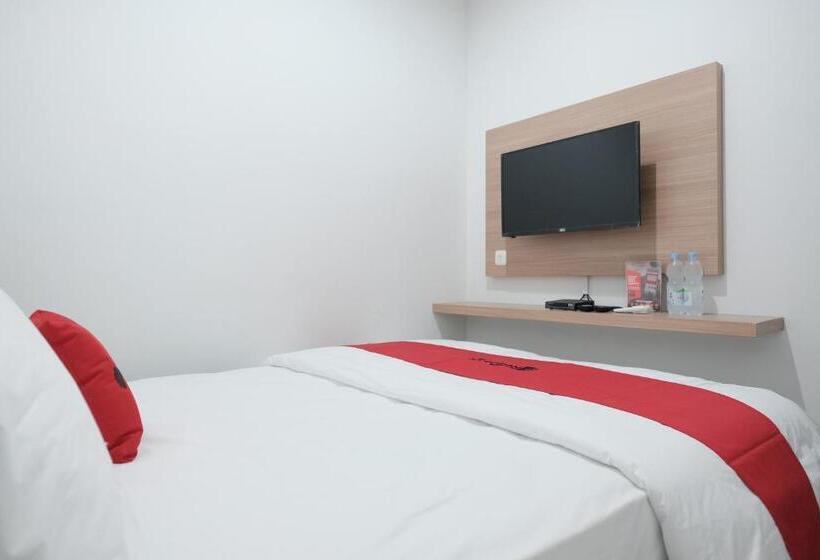 Номер Стандарт, Reddoorz Near Taman Palem