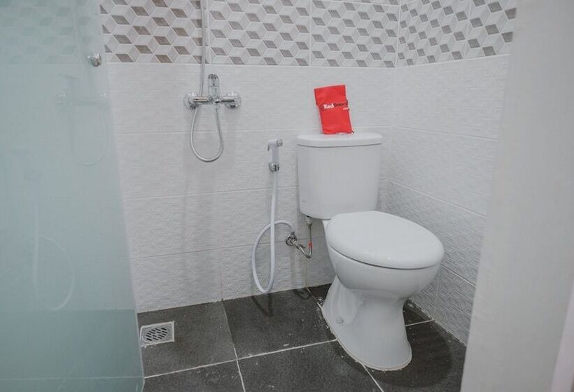 Номер Стандарт, Reddoorz Near Taman Palem