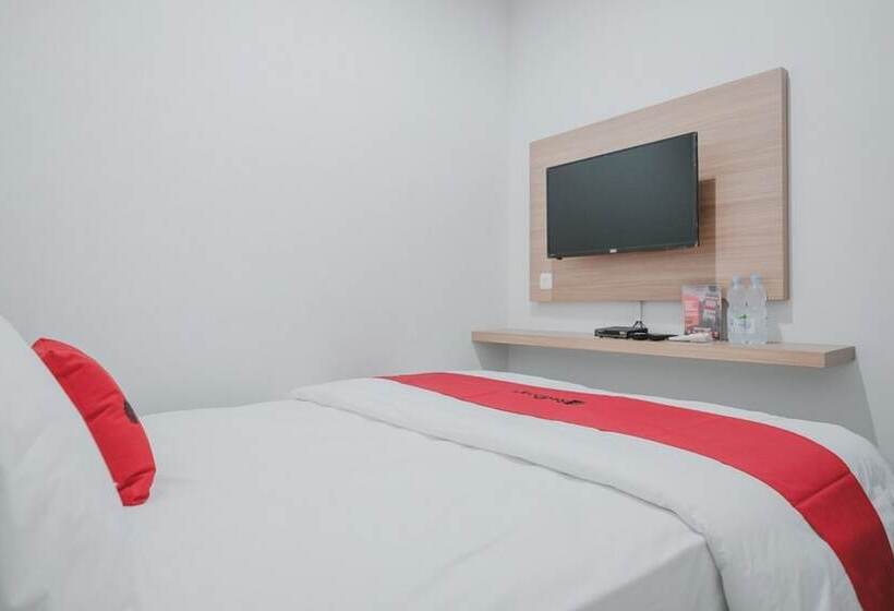 Номер Стандарт, Reddoorz Near Taman Palem
